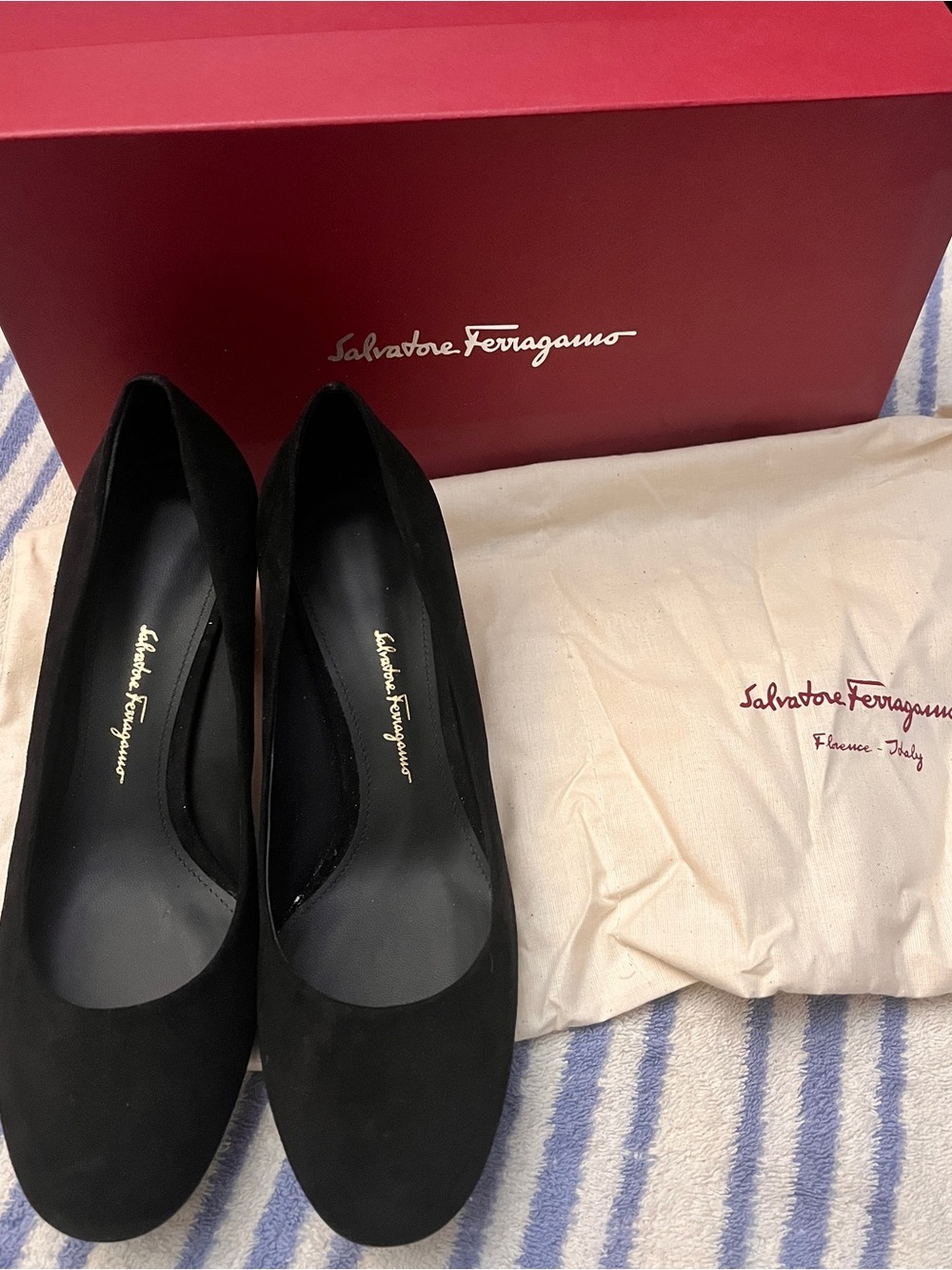 Salvatore Ferragamo Black Suede Round-Toe Pumps